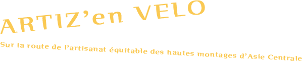 Text - Logo - Artiz en Vélo